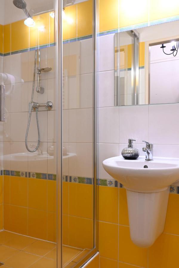 Hotel Boucek Kroměříž Dış mekan fotoğraf